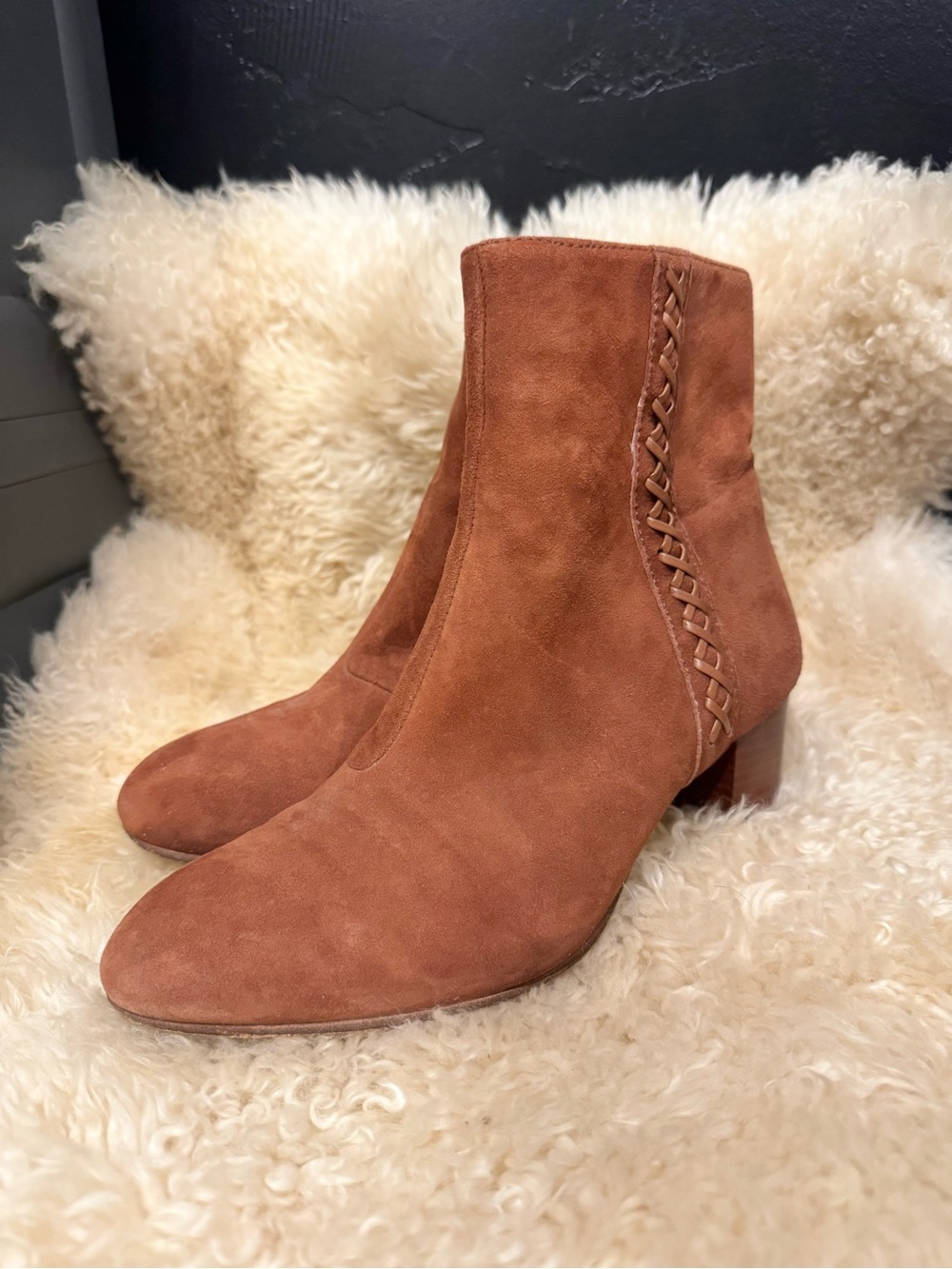 Earth Shoes Leather Sparta Booties in Cinnamon
